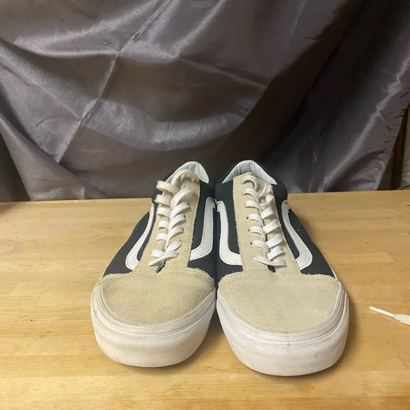 Vans old skool women size 7.0 or men size 5.5 on sale🔥 - Picture 3 of 9